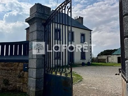 maison situé à camlez avec deux gîtes