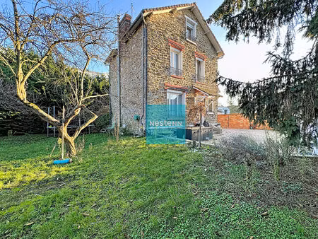 en exclusivité maison meulière de caractère au calme  à deux pas de la gare de franconvill