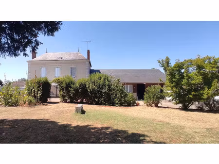 vente maison 7 pièces 196 m² saint-gervais-les-trois-clochers (86230)