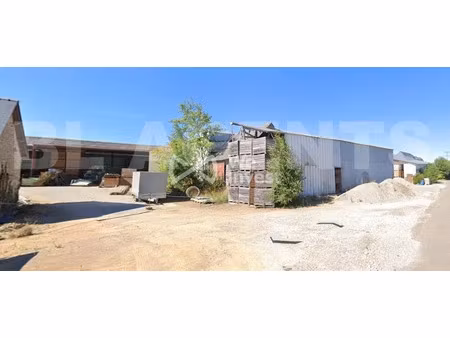 vente terrain 23814 m² à commer (53470)  232 000 €