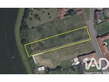 vente terrain 1 833 m²