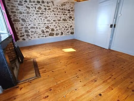 a louer appartement t2 70m2