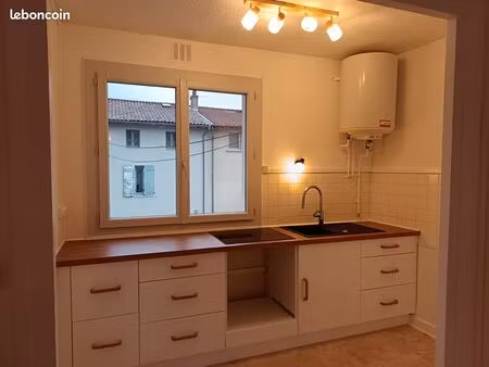 appartement traversant rénové & isolé