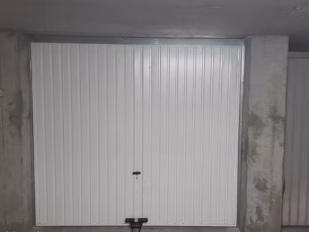 garage/box