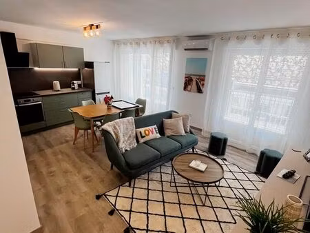 trois pièces meublés