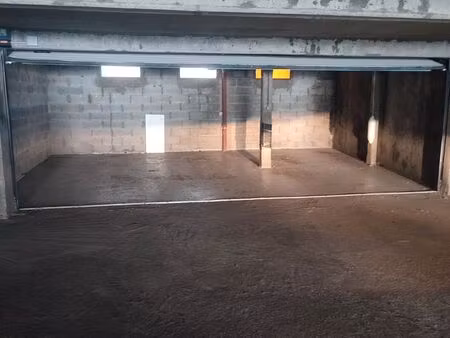 place de garage pour voiture