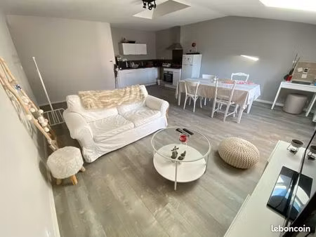 grand appartement t2 de 65 m² lumineux hyper centre dans immeuble sécurisé