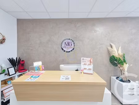 vente locaux professionnels à la fare-les-oliviers (13580)  35 000 €