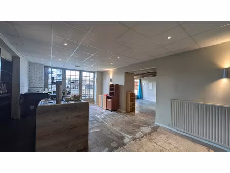 vente locaux professionnels à belley (01300)  29 000 €