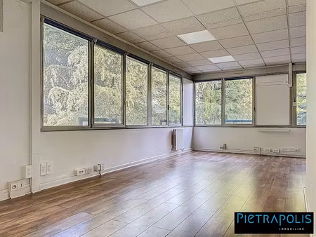 vente locaux professionnels 99 m² à lissieu (69380)  123 750 €