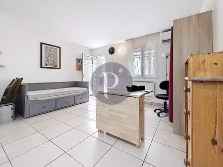 choisy le roi  saint louis - studio de 28m² avec jardin privatif