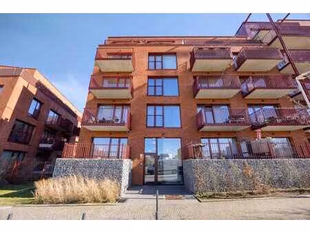 appartement de deux chambres avec belle terrasse (19 m²)