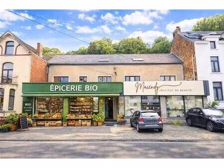 avenue des combattants - rdc commercial de 120m²