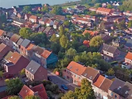 terrain de projet avec potentiel de développement