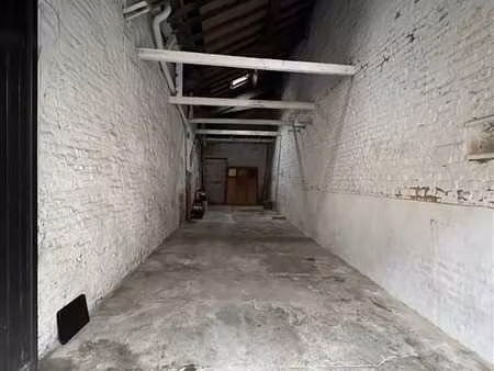 garage situé en plein centre ville de tournai