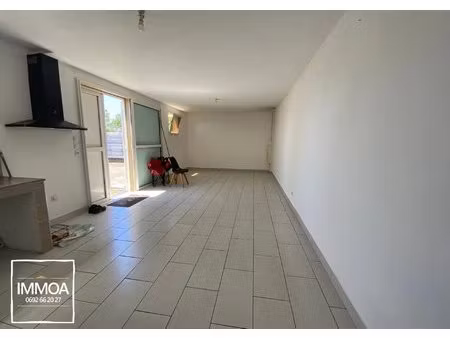 appartement t2 avec jardin à saint-benoît 97470