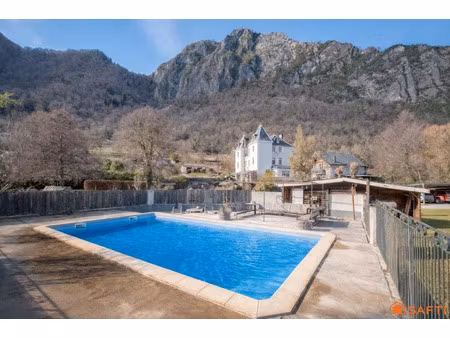 vente château 28 pièces 513 m² à saint-béat (31440)  850 000 €