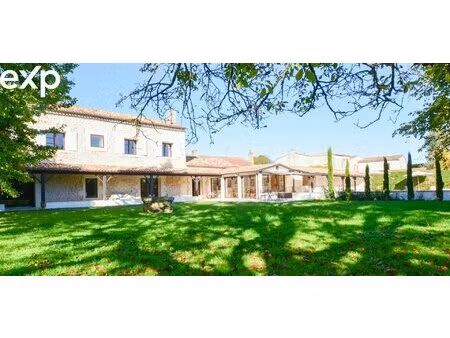 exceptionnel proche de bordeaux-demeure familiale rénovée ave