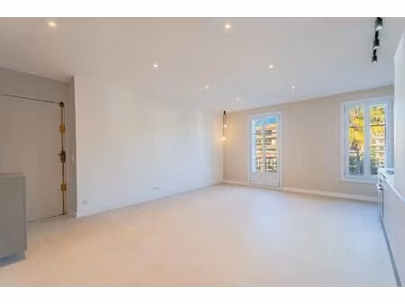 nice liberation - 3 pieces renove en etage eleve