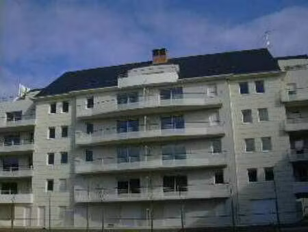 location appartement 2 pièces à nantes île de nantes (44000) : à louer 2 pièces / 42m² nan