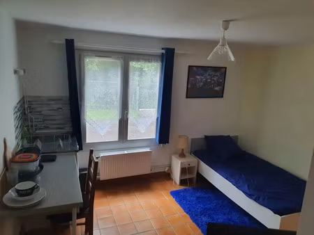 location meublée appartement 1 pièce 28 m² à reze (44400)  400 €