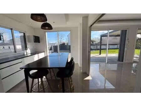 vente maison à auray (56400) : à vendre / 145m² auray