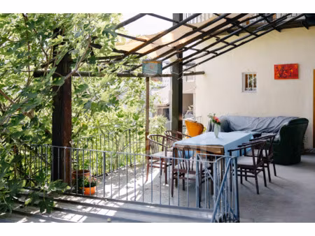 maison de caractère  avec jardin et dépendances