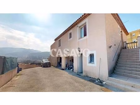 vente maison 8 pièces de 100m² - 13011 marseille
