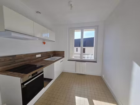location appartement 3 pièces 55 m² à fère-en-tardenois (02130)  630 €