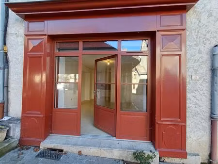 a louer local d'activité / commercial emplacement central à le mens - immobilier d'entrepr