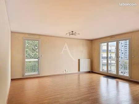 appartement 3 pièces 76 m²