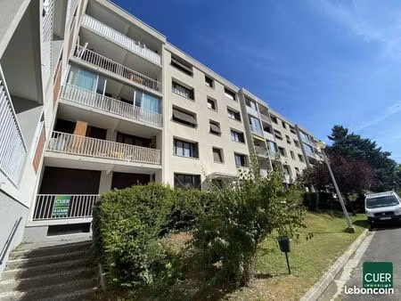 appartement 5 pièces 93 m²