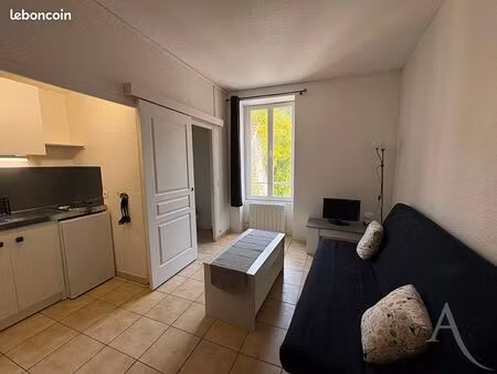 studio 1 pièce 15 m²