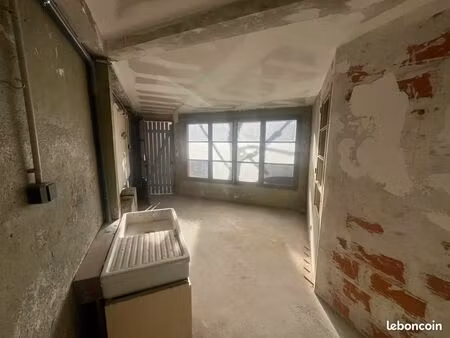 box dans résidence sécurisée - 15.43m² - lannemezan