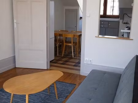 loue f2 bis meuble a chambery