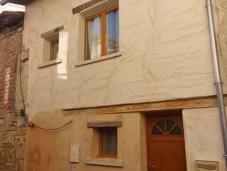 maison de ville t2 meublée dans le centre-ville de lectoure