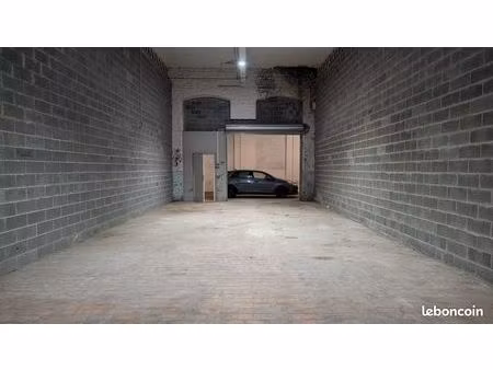 garage / box de stockage de 111m² - tourcoing secteur de brun pain