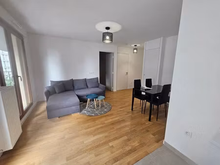 location meublée appartement 2 pièces 45 m² à asnieres-sur-seine (92600)  1 310 €