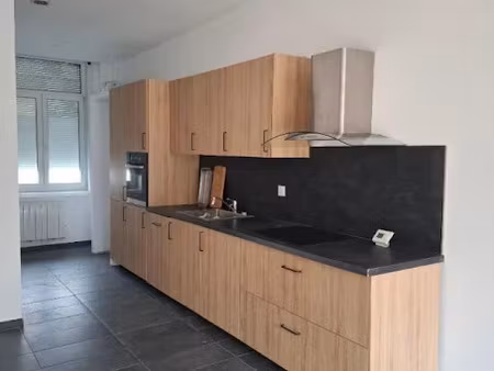 location maison 4 pièces 69.6 m² à tourcoing (59200)  930 €