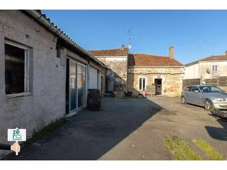 vente maison à sainte-hermine (85210) : à vendre / 143m² sainte-hermine