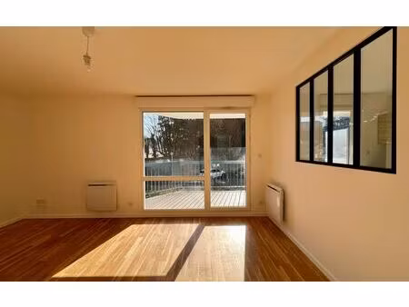 location appartement  72.3 m² t-3 à lyon 5  1 200 €