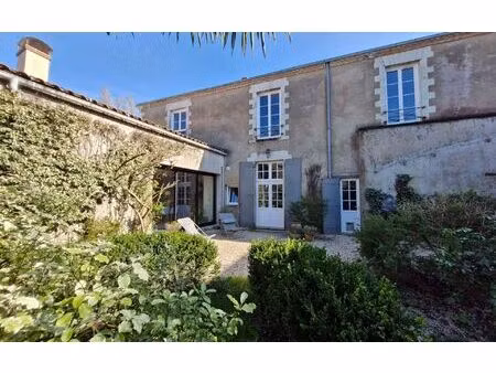 maison rocheservière m² t-7 à vendre  447 000 €