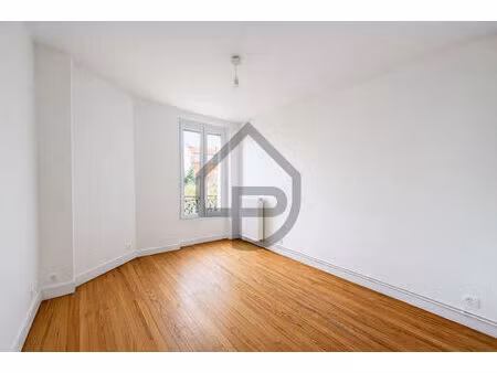 deux pieces de 41 m² gare rer bondy