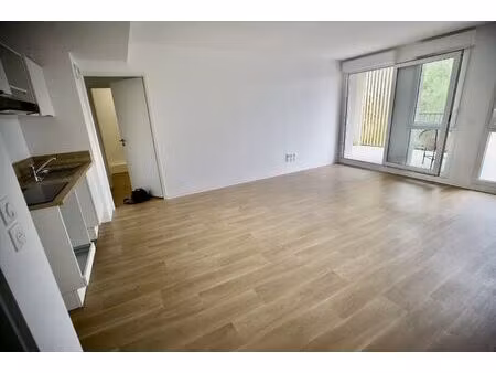 location appartement 3 pièces 57 m² à montpellier (34070)