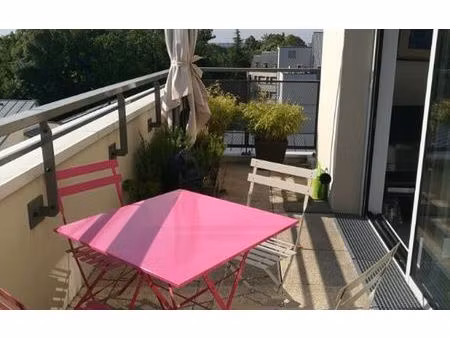location appartement  m² t-3 à tours  806 €