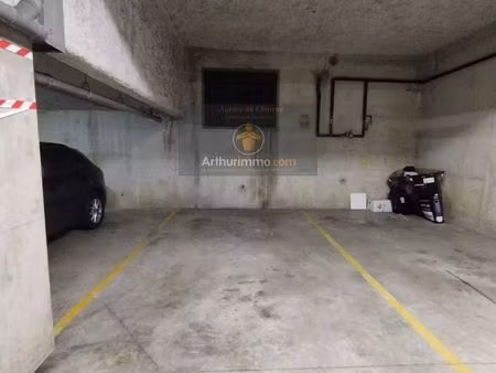 vente parking 18 m2 à la queue-en-brie