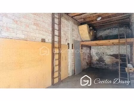 parking de 63 m² à villeneuve-sur-yonne