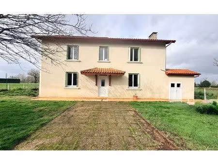 maison latrille m² t-5 à vendre  180 000 €
