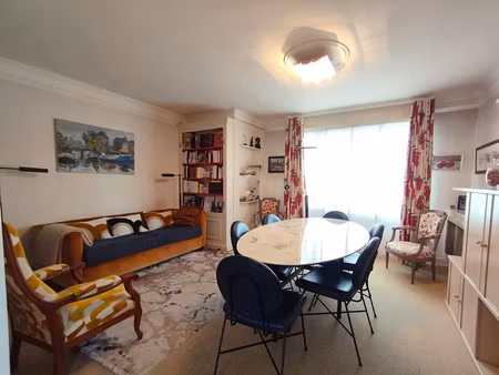 ensemble immobilier maison + local professionnel