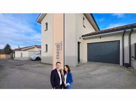 maison - mitoyenne - 4 chambres - dont 1 suite parentale - buanderie - garage - jardin - s
